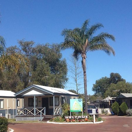 Pinjarra Caravan Park&Cabins Bagian luar foto