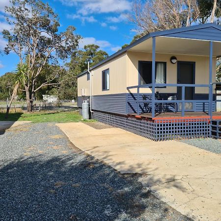 Pinjarra Caravan Park&Cabins Bagian luar foto