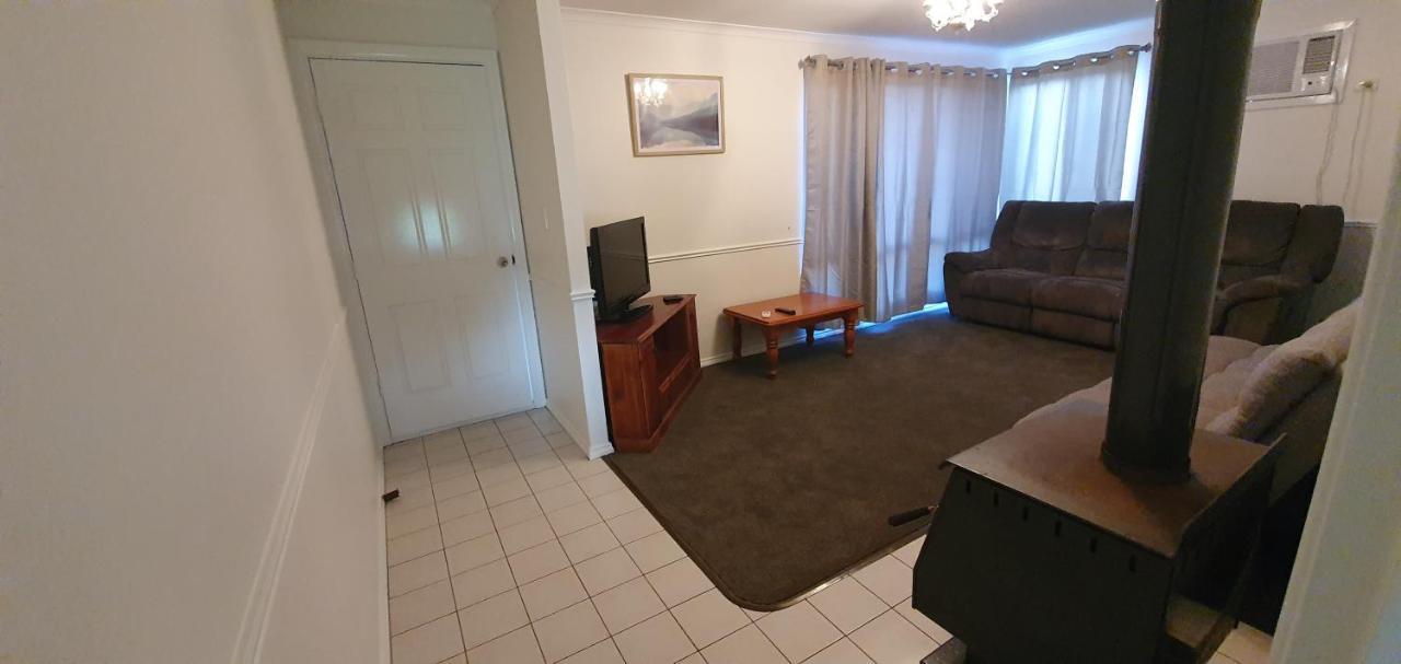 Pinjarra Caravan Park&Cabins Bagian luar foto