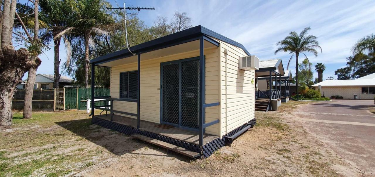 Pinjarra Caravan Park&Cabins Bagian luar foto