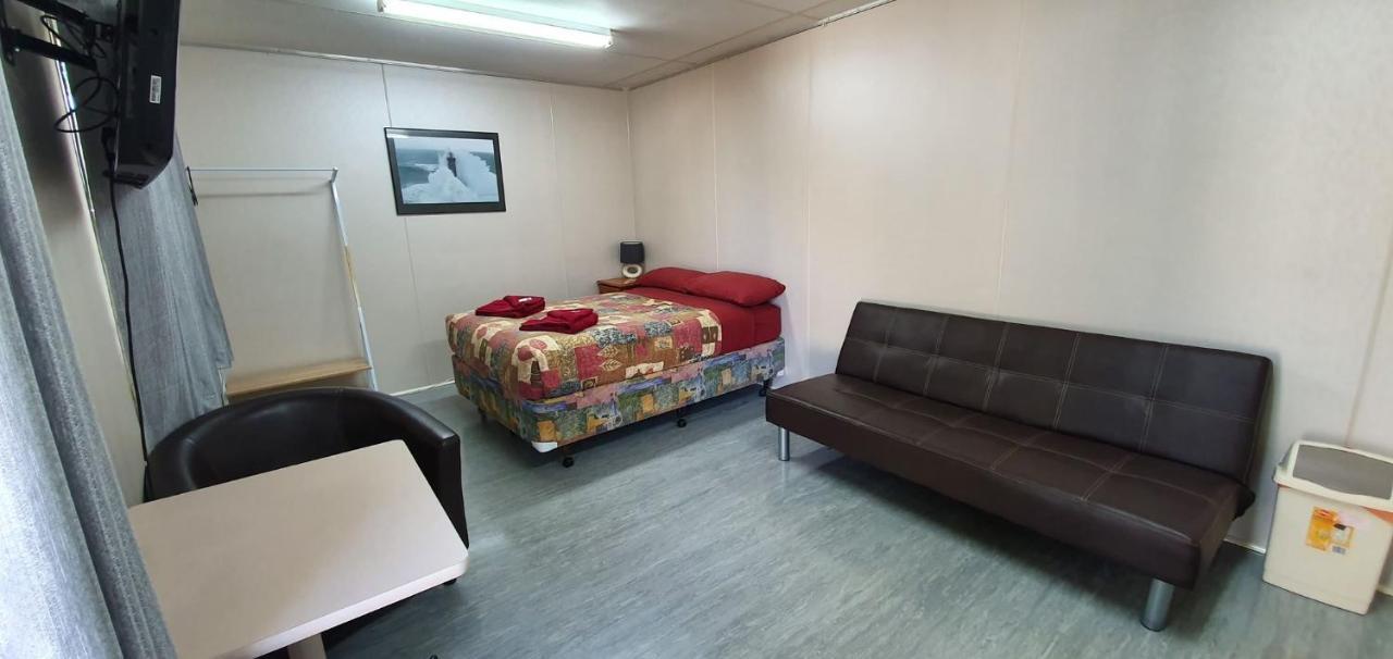 Pinjarra Caravan Park&Cabins Bagian luar foto
